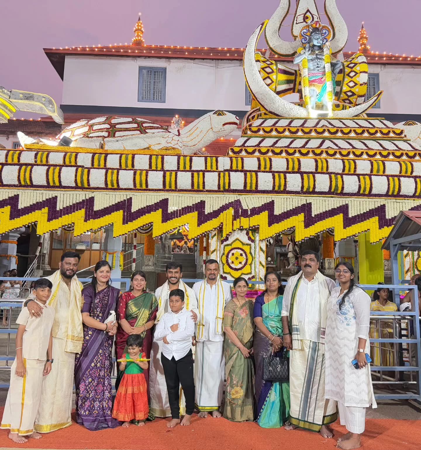 ಹೊಸ ವರ್ಷದ ಪ್ರಯುಕ್ತ ಧರ್ಮಸ್ಥಳಕ್ಕೆ ಭೇಟಿ ನೀಡಿದ ಜೆಡಿಎಸ್ ಶಾಸಕರು