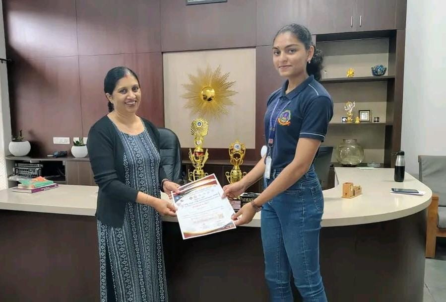 ರಾಷ್ಟ್ರ ಮಟ್ಟದ ಕರಾಟೆ ಸ್ಪರ್ಧೆಯಲ್ಲಿ ಸಿಐಪಿಯು ವಿದ್ಯಾರ್ಥಿನಿ ಮಂಡೆಪಂಡ ನಿಶಿತಾ ನೀಲಮ್ಮ ಸಾಧನೆ.