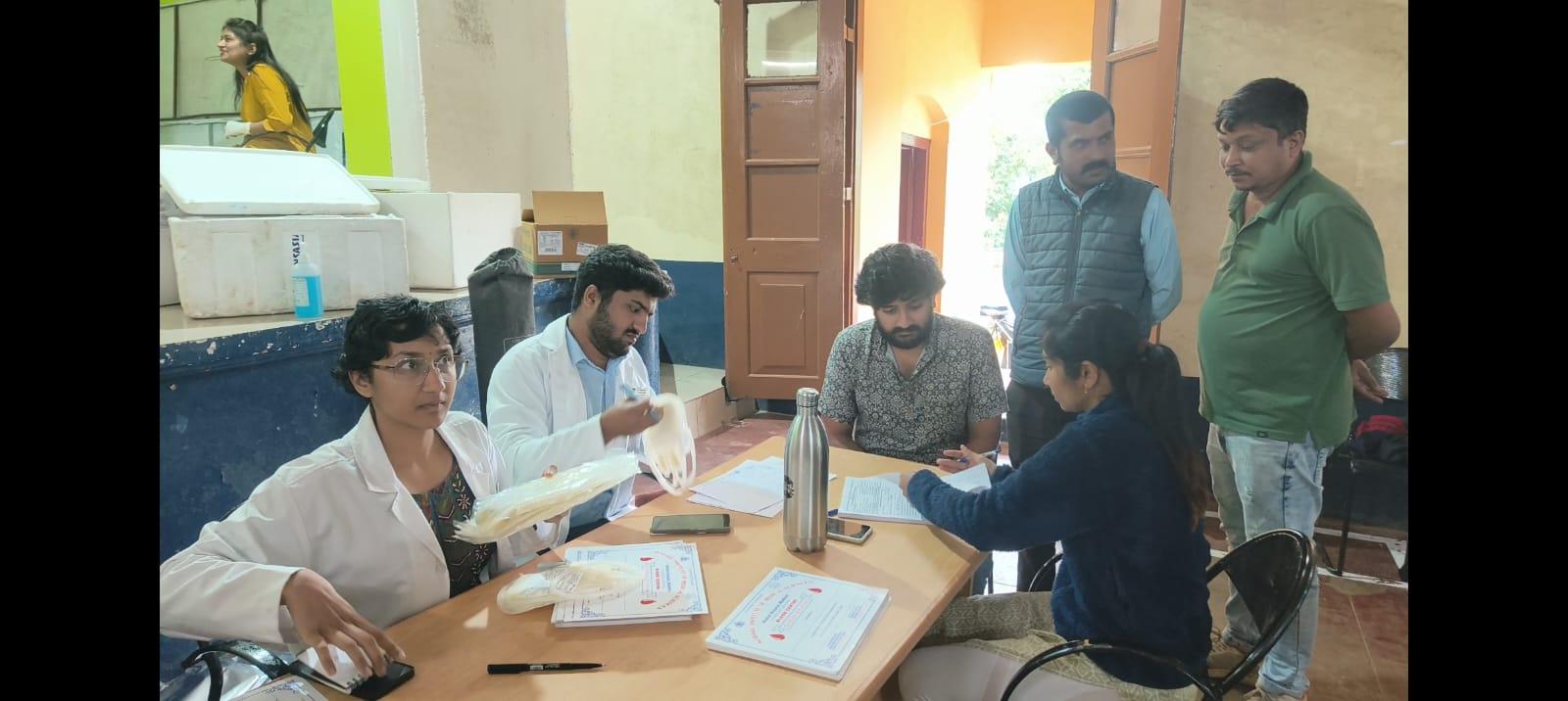 ಶ್ರೀ ರಾಮ ಭಕ್ತರ ಬಳಗ ವಿರಾಜಪೇಟೆ ಇವರ ವತಿಯಿಂದ ಎರಡನೇ ವರ್ಷದ ರಕ್ತದಾನ ಶಿಬಿರ.