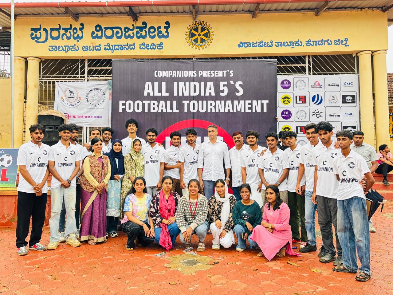 ಆಲ್ ಇಂಡಿಯಾ 5'  ಡ್ರಗ್ ಮುಕ್ತ ಭಾರತ ಫುಟ್ಬಾಲ್ ಪಂದ್ಯಾವಳಿಗೆ ಚಾಲನೆ ನೀಡಿದ ಶಾಸಕ ಎ. ಎಸ್ ಪೊನ್ನಣ್ಣ.